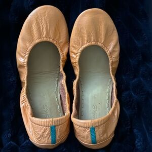 Tieks Orange Leather Flats with Elastic Trim